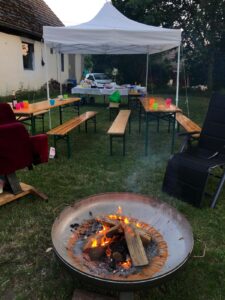 Feuerschale im Garten